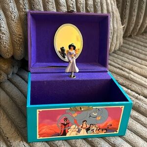 Disney Aladdin Musical Jewelry Box 90s Music Aladdin Jasmine A Whole New World